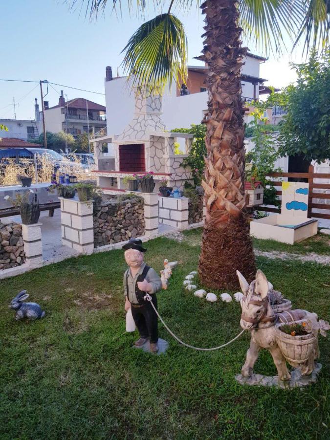 Konstantinos-Elli Rooms Nea Vrasna Exterior foto