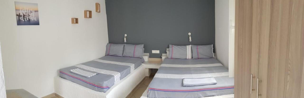 Konstantinos-Elli Rooms Nea Vrasna Exterior foto